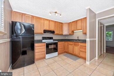 8 Peach Orchard Ct, Brunswick, MD 21716 - photo 7