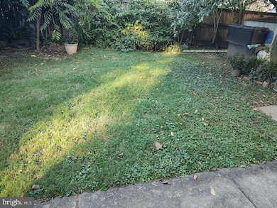 603 Perth Place, Silver Spring, MD 20901 - photo 4