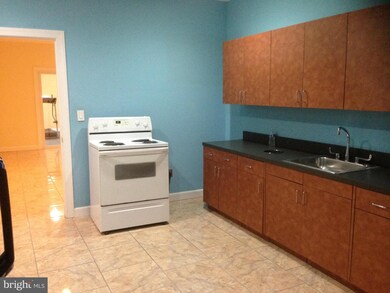 16531 Harbour Town Dr, Silver Spring, MD 20905 - photo 6