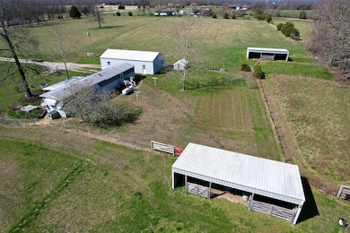 India Visser 4322 Hwy FF 43