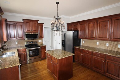 Granite Counter tops, stainless steel appliances remain