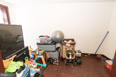 1302 Ensor St, Baltimore, MD 21202 - photo 2