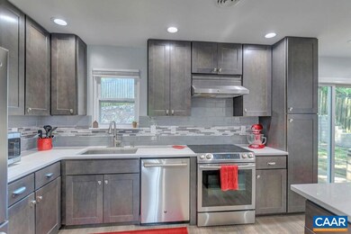 1109 Cottonwood Rd, Charlottesville, VA 22901 - photo 2