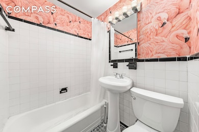 459 Hudson St unit 2A, New York, NY 10014 - photo 4