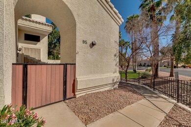 2100 W Lemon Tree Place unit 95, Chandler, AZ 85224 - photo 3