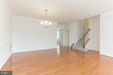 24994 Glasgow Heights Terrace, Chantilly, VA 20152 - photo 6