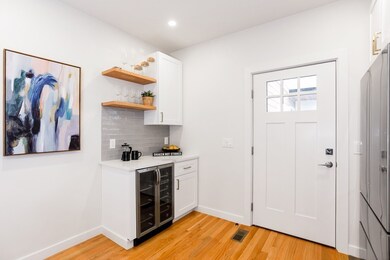 65 Flint St unit 1, Somerville, MA 02145 - photo 4