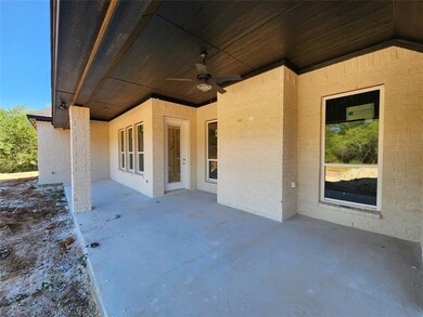 2028 Veal Cir, Weatherford, TX 76085 - photo 3