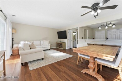 26 Dover Ct unit 168, Tinton Falls, NJ 07712 - photo 3