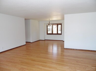 23270 Cindy Ct, Bend, OR 97701 - photo 5