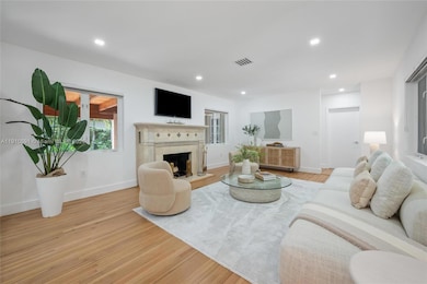 5211 Granada Blvd, Coral Gables, FL 33146 - photo 5