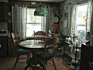 Dining/Kitchen