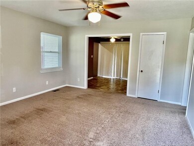 727 Wiltshire Rd, Fayetteville, NC 28314 - photo 5