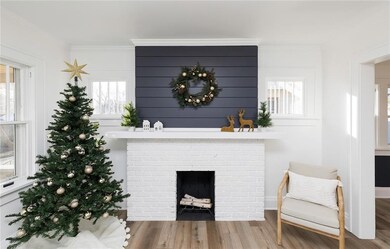 738 34th St, Des Moines, IA 50312 - photo 5