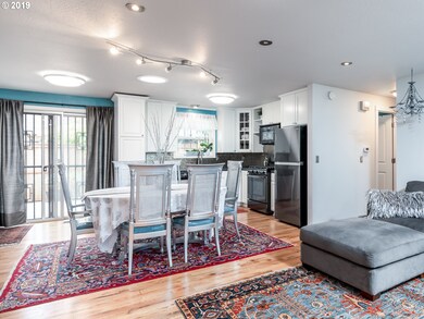 1233 N Winchell St, Portland, OR 97217 - photo 3