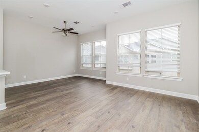 5105 Royal Heath Dr, Houston, TX 77018 - photo 5