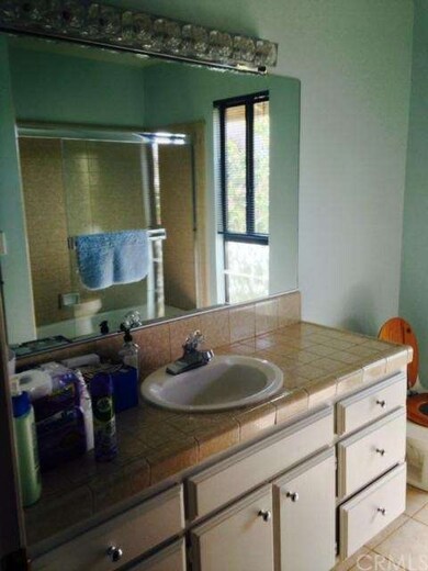 12690 Fairway Rd, Victorville, CA 92392 - photo 4