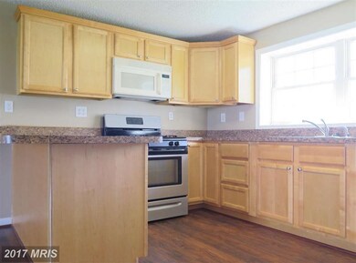 2405 Zion Rd, Halethorpe, MD 21227 - photo 7