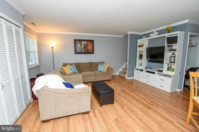 325 S Warminster Rd unit B9, Hatboro, PA 19040 - photo 5