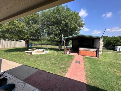 808 Neptune Dr, Granbury, TX 76049 - photo 7