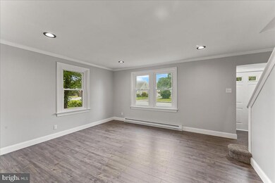 720 W Race St, Pottstown, PA 19464 - photo 7