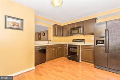 9651 Glendower Ct, Laurel, MD 20723 - photo 4