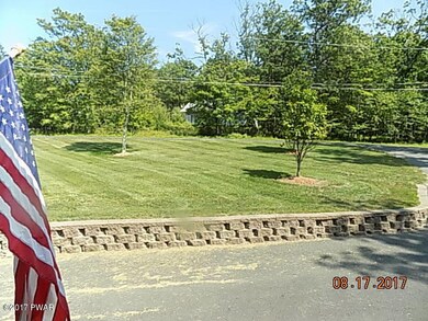 129 Bayberry Dr, Dingmans Ferry, PA 18328 - photo 6