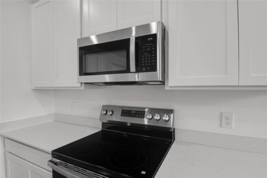 5323 Mickey Ave, Lake Wales, FL 33859 - photo 4