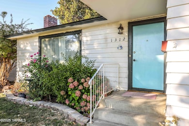 F4D9BC3E-BC8B-4832-8F31-FEF7D08F7D97 - C