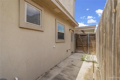 700 E Myrtle Beach Ave unit 3, McAllen, TX 78503 - photo 3