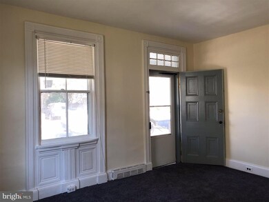 136 Delaware Rd, Riegelsville, PA 18077 - photo 3