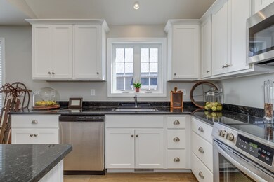 48 Richmond Dr, Concord, NH 03303 - photo 4