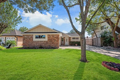 11638 Kirkhollow Dr, Houston, TX 77089 - photo 2