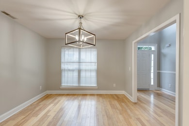 2002 Vanguard Ct, Spring Hill, TN 37174 - photo 5