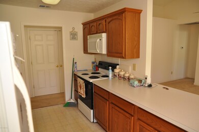 7207 Quindero Run Rd, Louisville, KY 40228 - photo 3