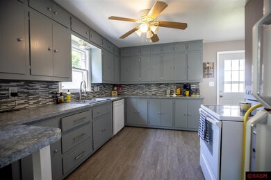 1200 N Payne St, New Ulm, MN 56073 - photo 6