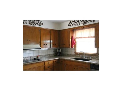 Granite countertops, beautiful sink!