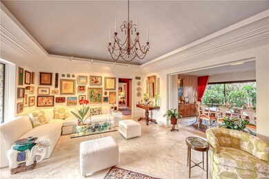 Large and spacious living room and dining room