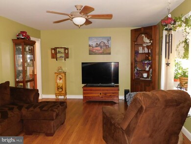 184 Miller Rd, Barto, PA 19504 - photo 4