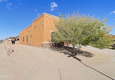 14645 Rockbridge Ave, El Paso, TX 79938 - photo 3