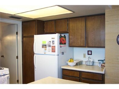 10608 Park View Cir unit B, El Paso, TX 79935 - photo 2