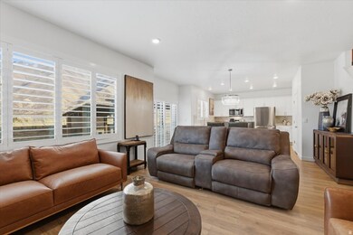 1187 S 3750 E, Spanish Fork, UT 84660 - photo 4