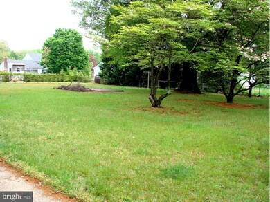 1204 Farmview Rd, Pasadena, MD 21122 - photo 4