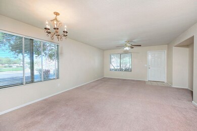 8567WCarolAve006