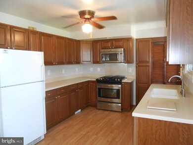 3310 Delpha Ct, Parkville, MD 21234 - photo 4