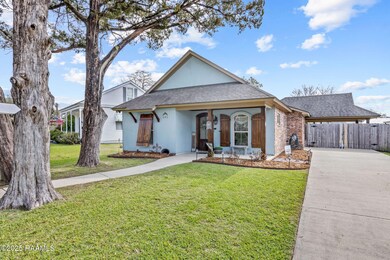 3-web-or-mls-121 Lee St-3 (2)