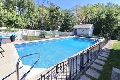 933 E Meadow Cir, Edgerton, WI 53534 - photo 5