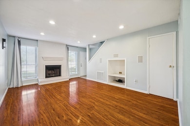 1900 Bay Area Blvd unit 110, Houston, TX 77058 - photo 4