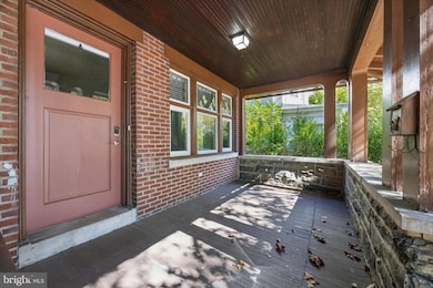 639 E High St, Pottstown, PA 19464 - photo 3