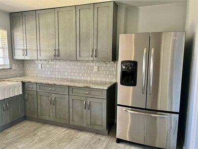 2110 Cheshire Ln, Houston, TX 77018 - photo 6